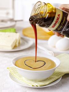 Sesame Paste (Tahini), Molasses, Sesame Paste and Molasses Mixture